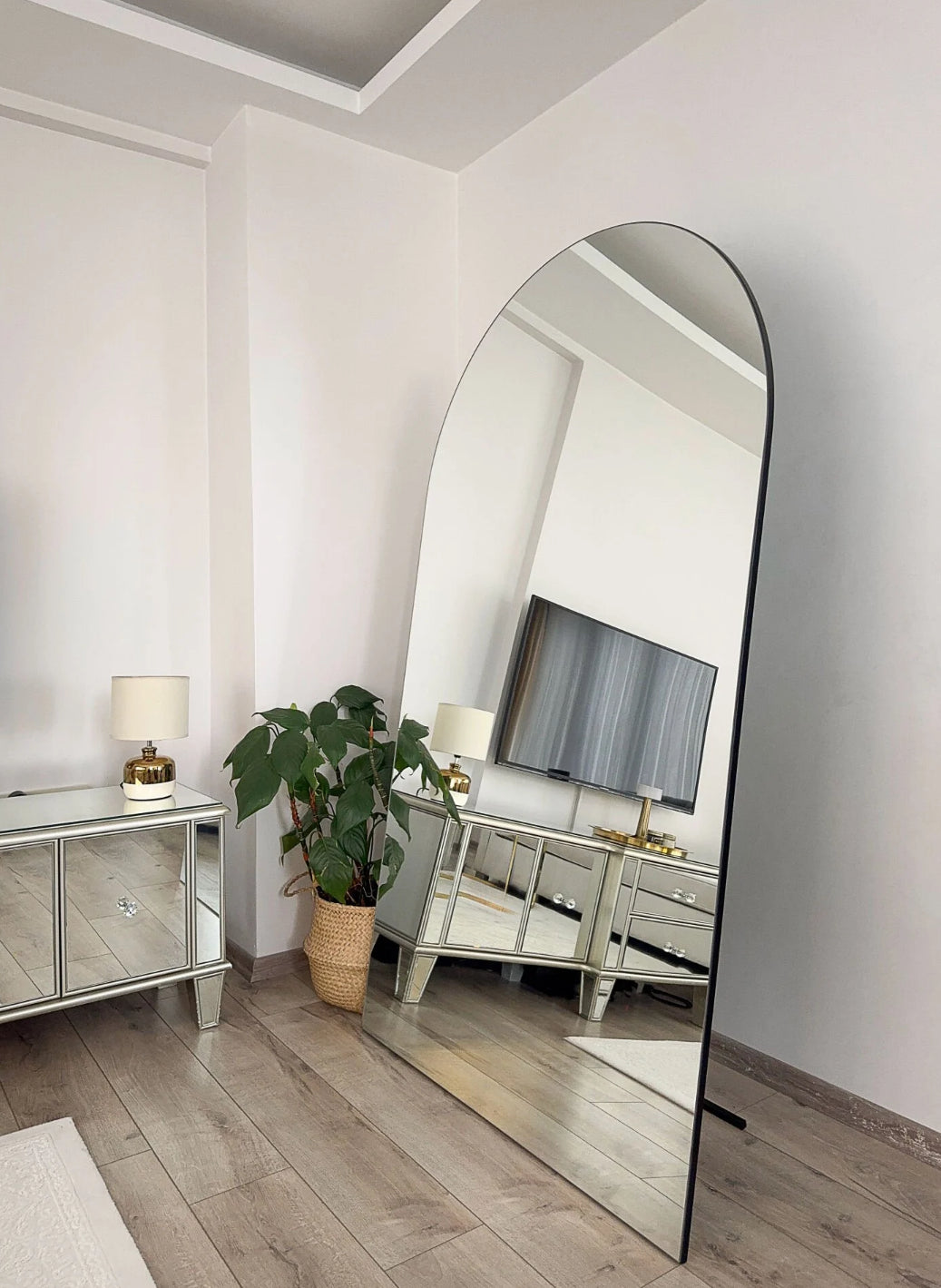 Rahmenloser Spiegel oval mit Standfuß | 180x100 cm