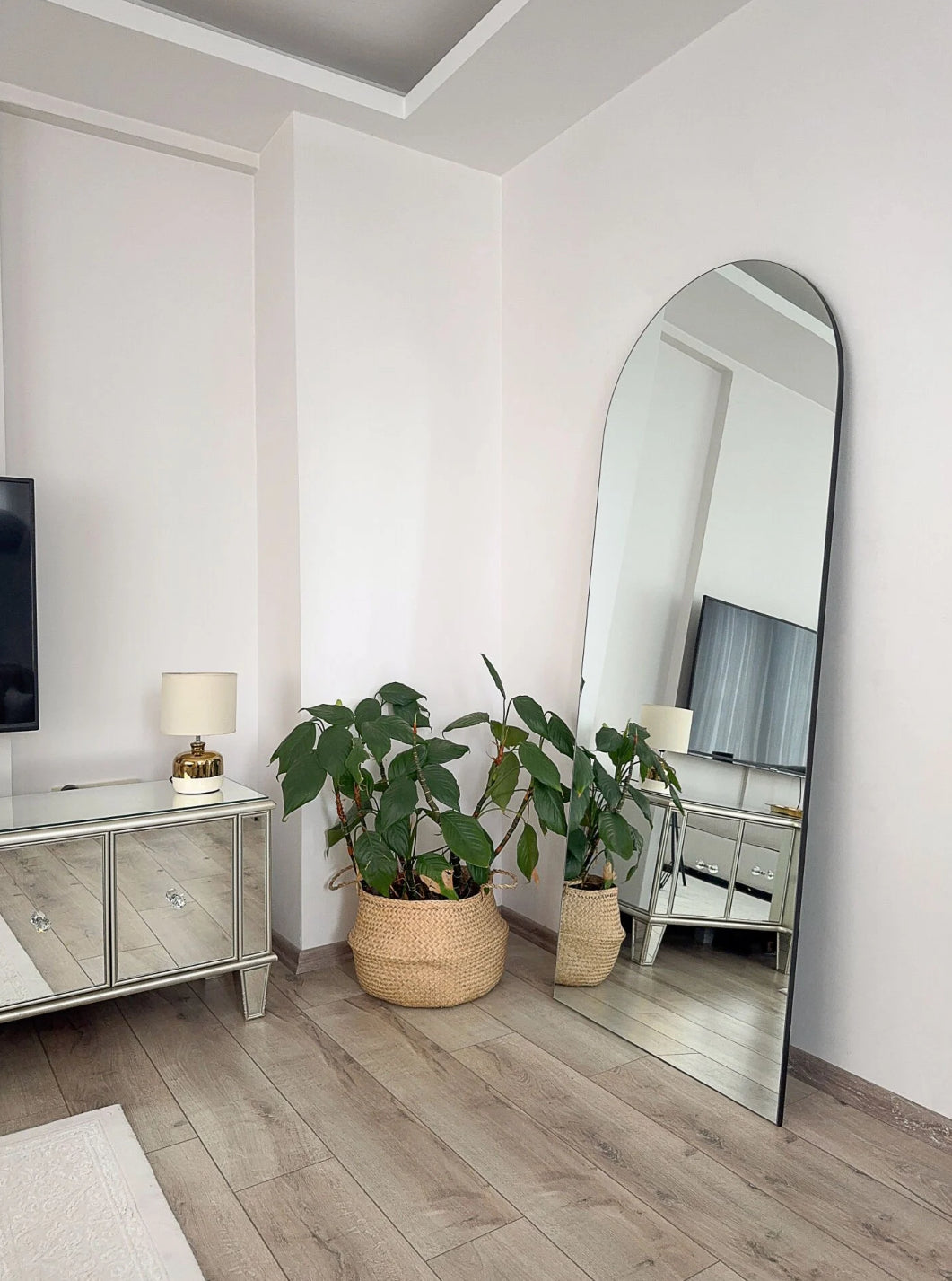 Rahmenloser Spiegel oval mit Standfuß | 180 x 70 cm