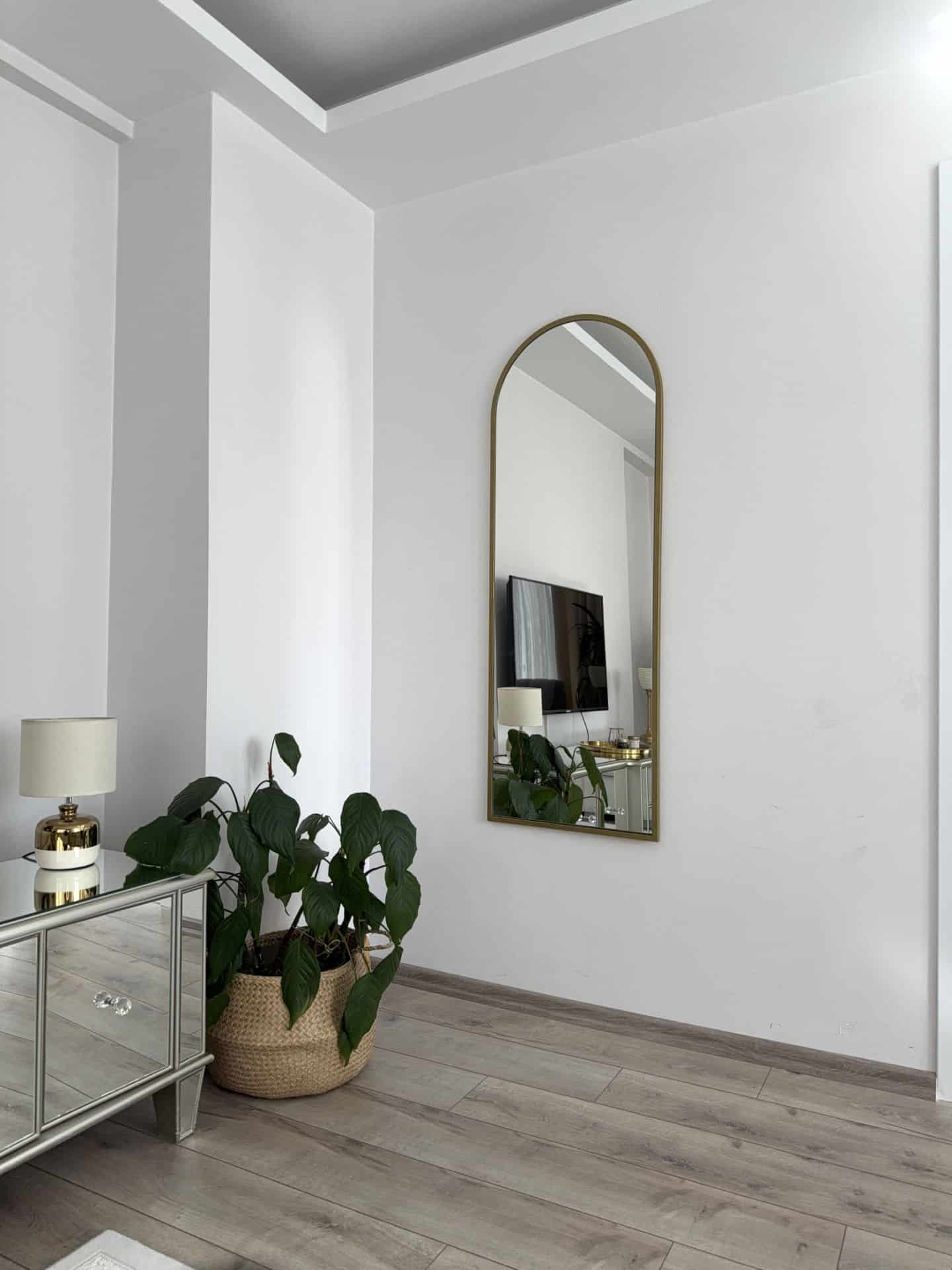 Ovaler Standspiegel in 3 Farben | 140×50 cm