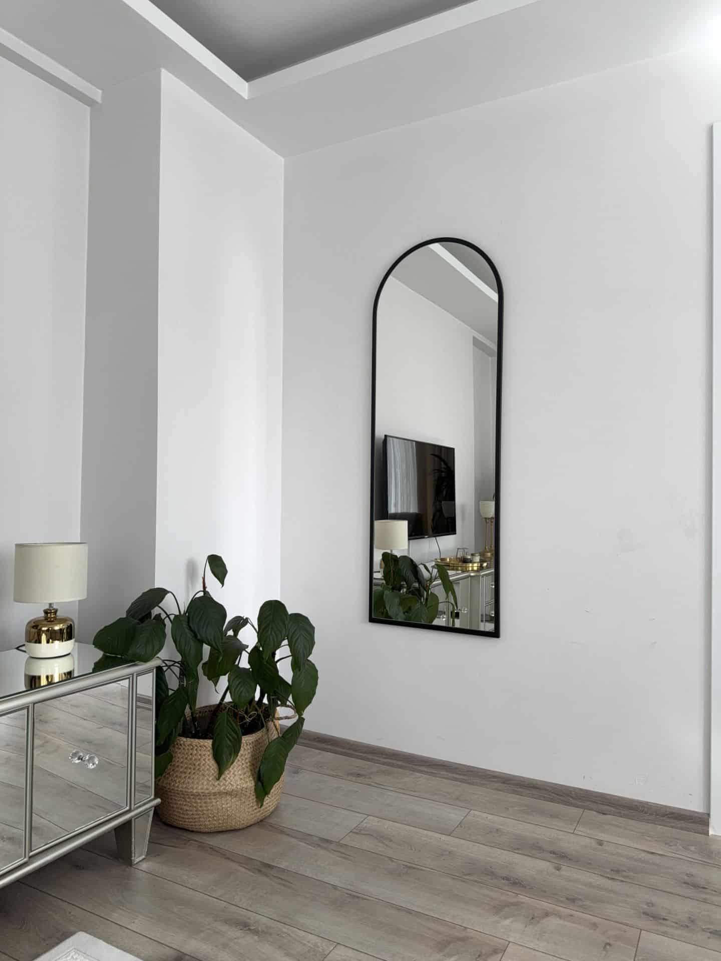 Ovaler Standspiegel in 3 Farben | 140×50 cm