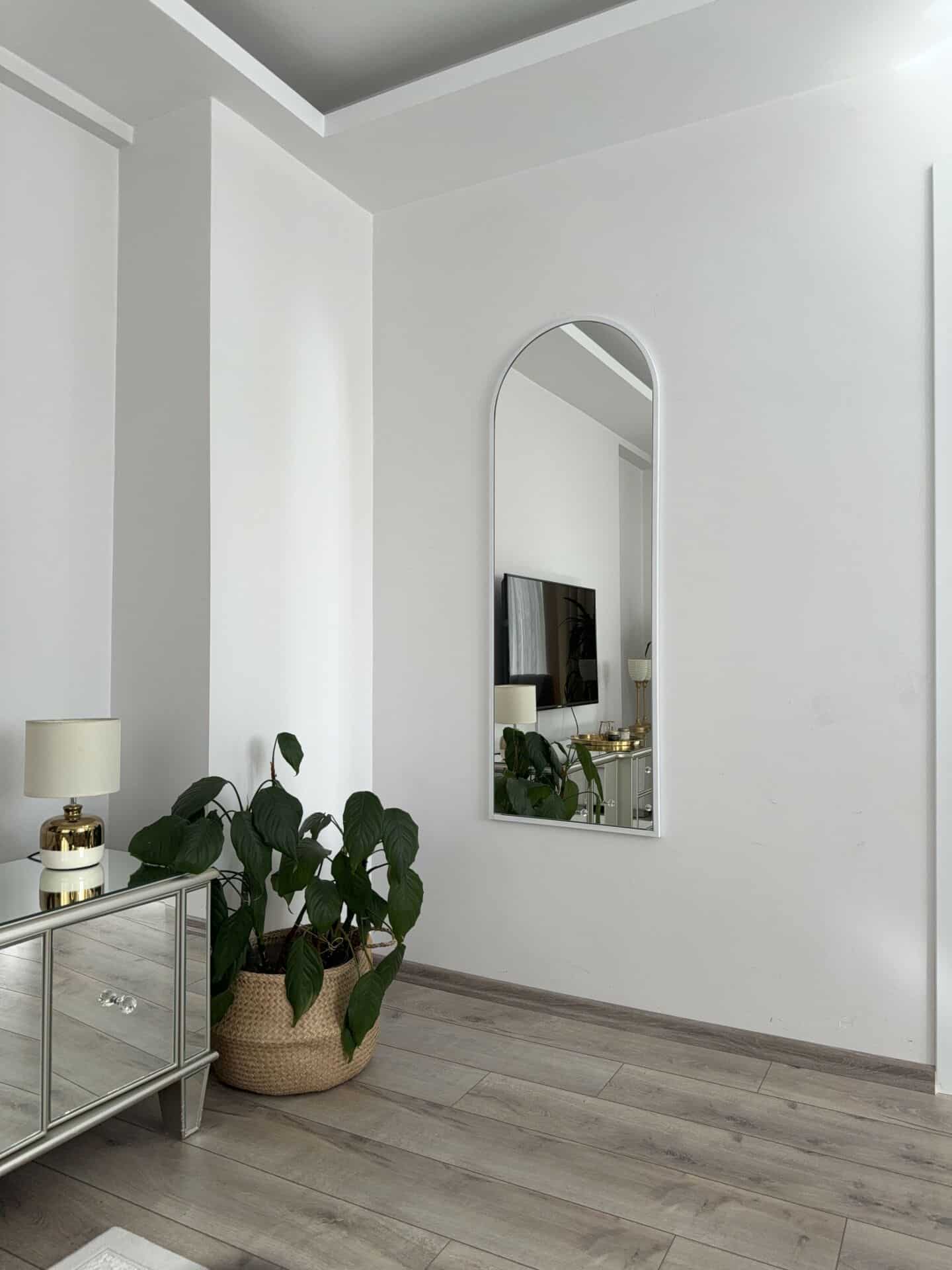 Ovaler Standspiegel in 3 Farben | 140×50 cm